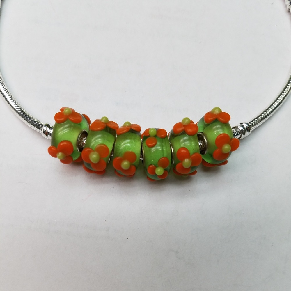 Unlabeled charms for bracelets
